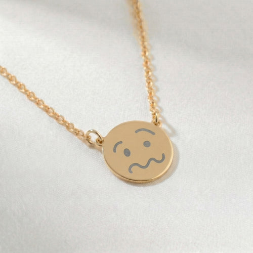 confused necklace.