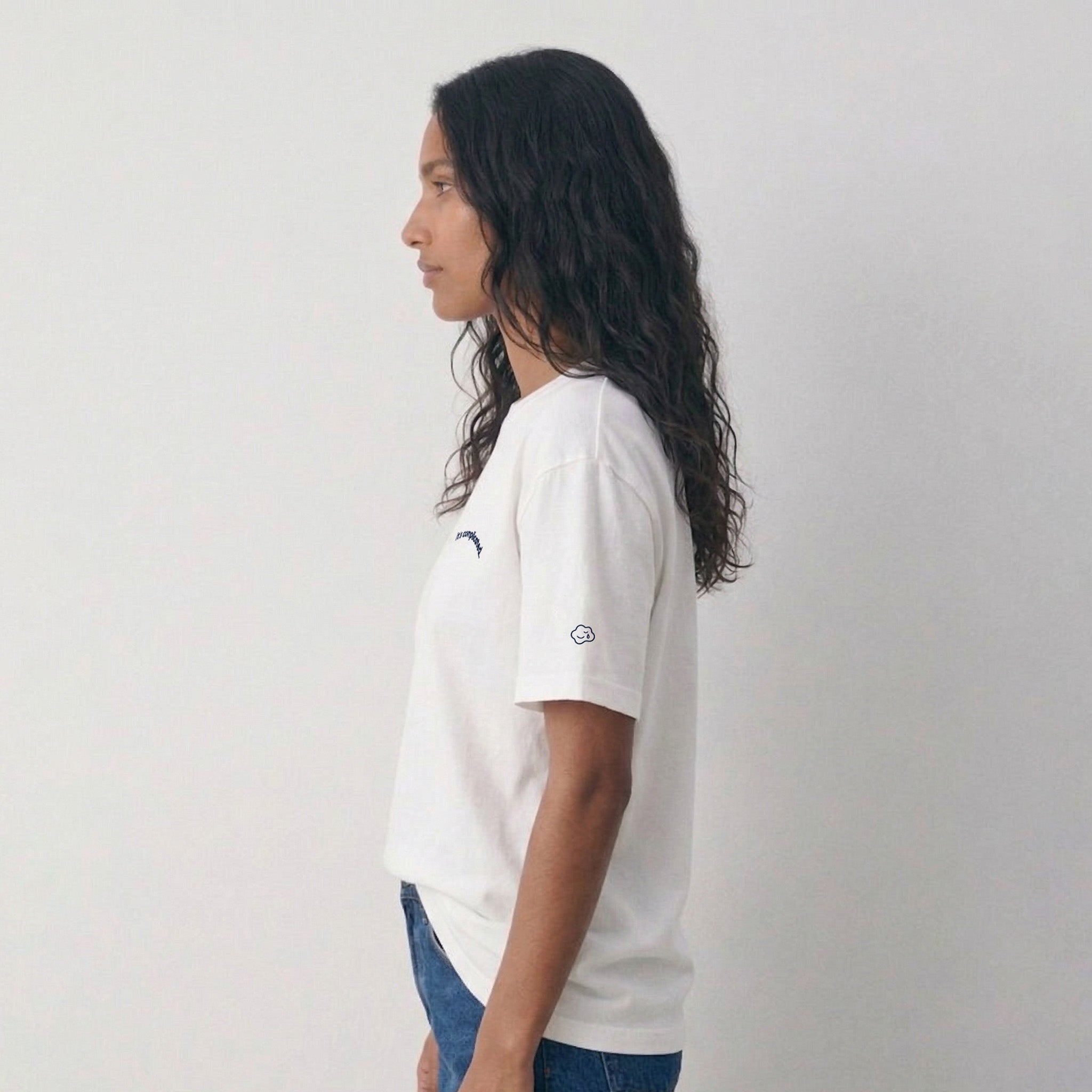it's complicated. classic tee.